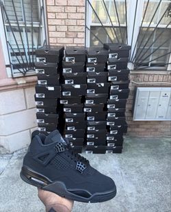 Jordan 4’s Black cats