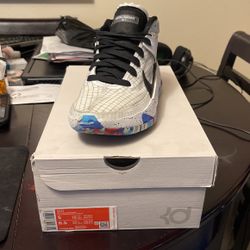KD13 Kevin Durant Sz 5Y $45 Great Used Condition