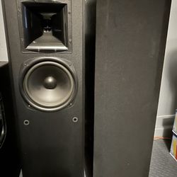 Speakers 