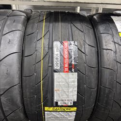 305/35/20 Nitto R2