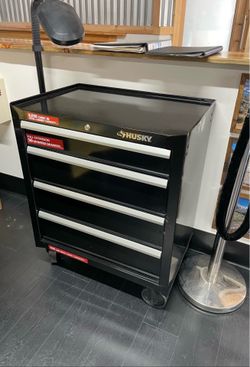 Husky rolling cabinet with 4-drawers like new