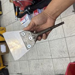 Milwaukee SDs plus sledge flooring scrapper