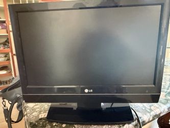 LG 20" LCD TV / Monitor (Model 20LS7D