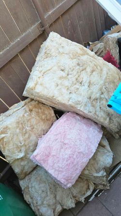 Free New Fiberglass Batt Insulation Lot