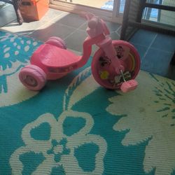Mini Mouse Tricycle