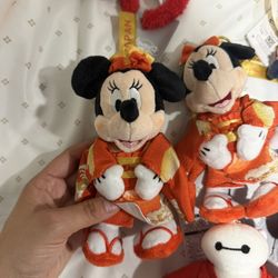 Disney Mickey And Minnie Keychain (Japan Exclusive)
