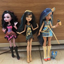 Monster high dolls