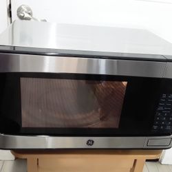 Microwave  950 Watts 