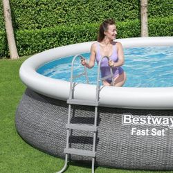 Bestway Fast Set 15’ x 42” Round Inflatable Pool Set