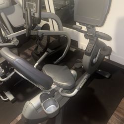 🔥Life Fitness #1 Recumbent Bike Gyms/5-star Hotels — Like New in home - Save $6,600 Delivery