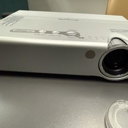 Panasonic PT-LB60NTU LCD Projector Complete With Bag Cables Included Tested