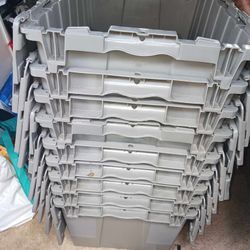 Industrial Stackable Plastic Totes With Hinged Lids