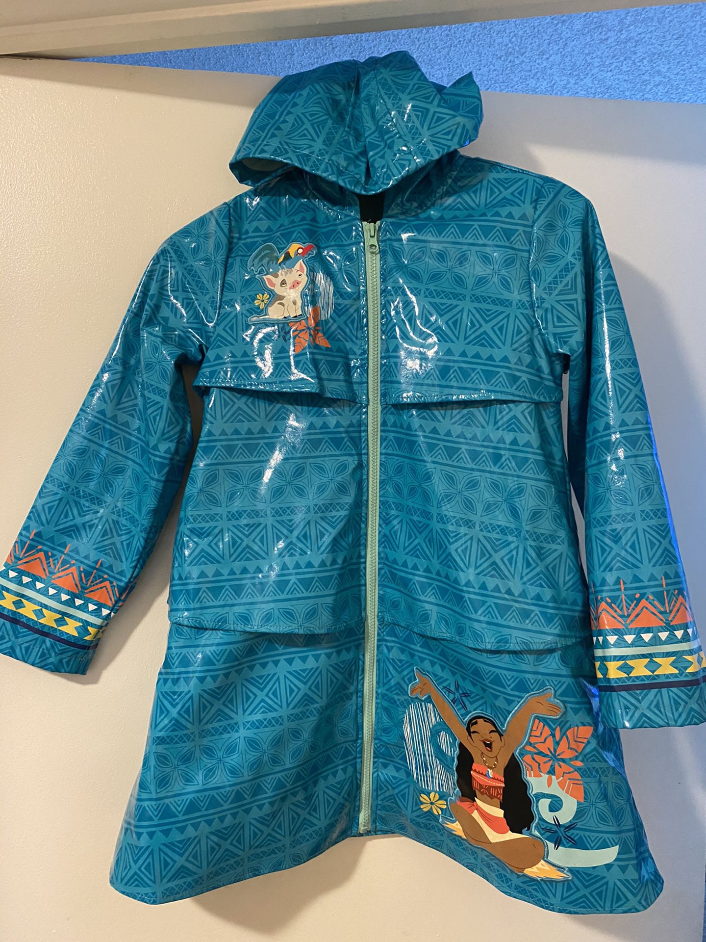 Rain Coat (size 7/8) Disney Moana & Mini Umbrella Included (Peppa Pig)