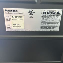 Panasonic television in good condition, works perfect and has its remote