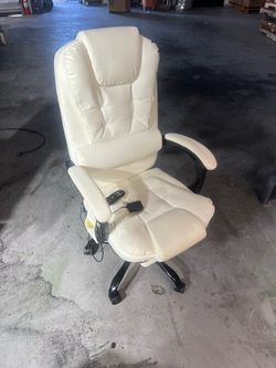 Nice White office Chair with heat/massager