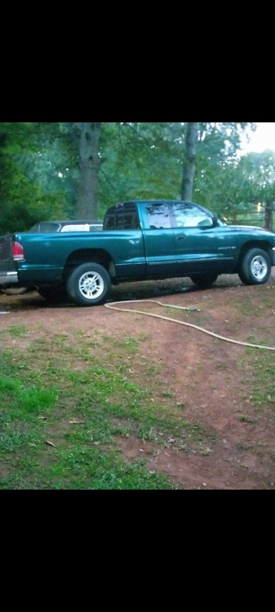 1997 Dodge Dakota