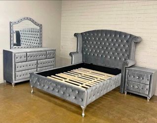 Gray Velvet Tufted Bedroom Set