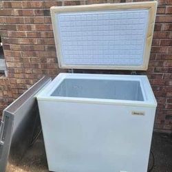 CHEST FREEZER 7 CU FT CAPACITY…..$150