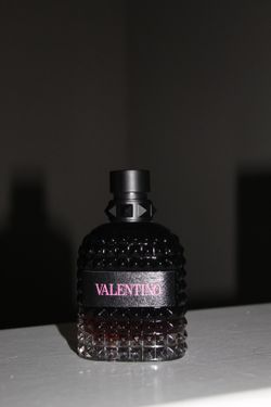 VALENTINO Born In Roma “INTENSE”