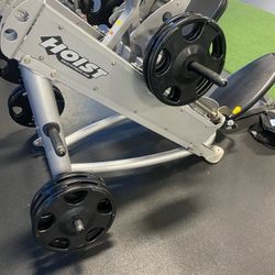 Hoist Leg Press