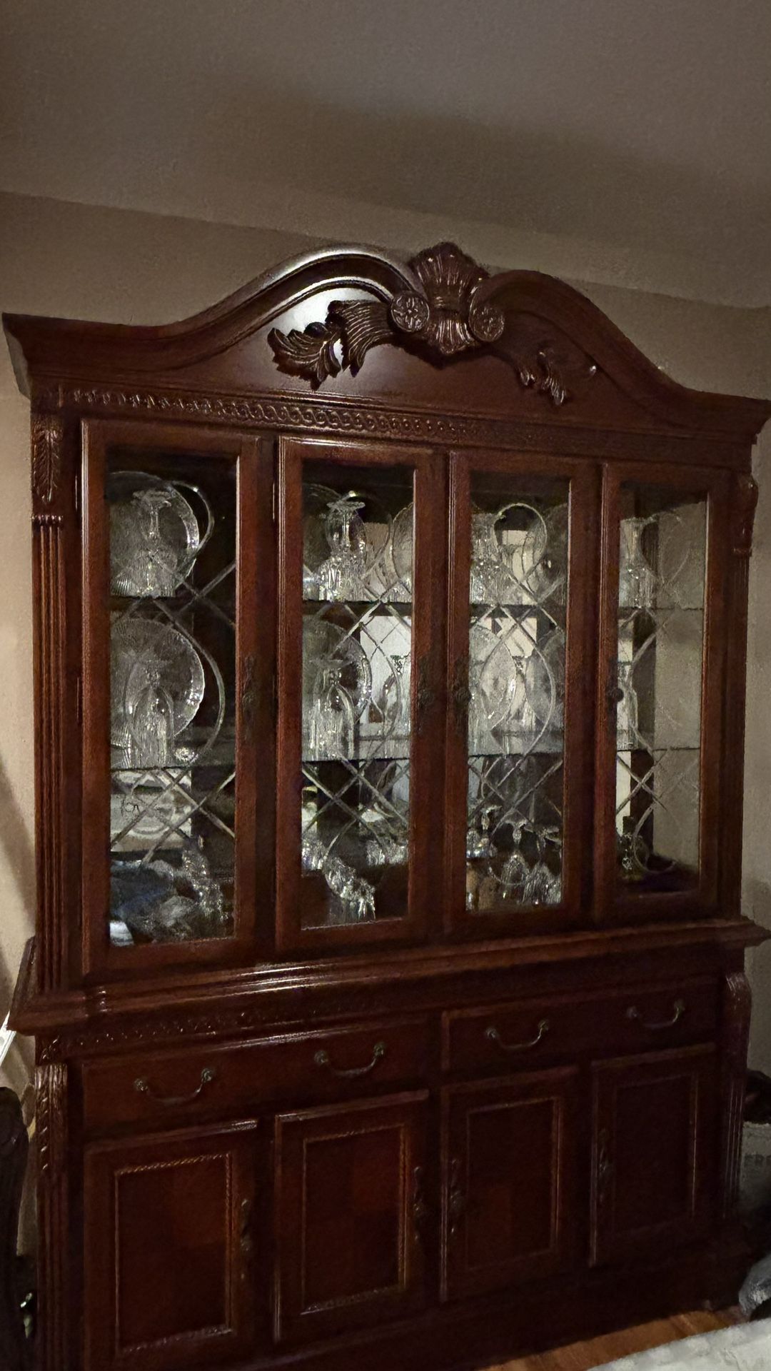 Free China Cabinet