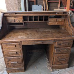 Vintage Rolltop Desk - A Classic With Character 
