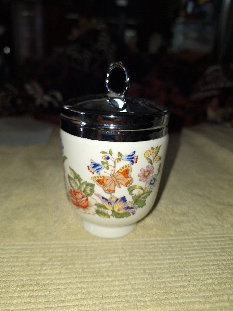 Set of 3 King Size Egg Coddlers 2 Royal Worcester King Size Rhapsody And 1 Ansley Bone China Cottage Garden A10D031