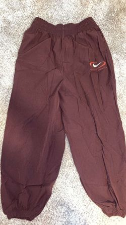 Nike Windbreaker Track Pants – Maroon/Burgundy