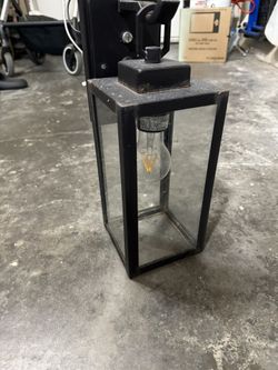 Outdoor Wall Lantern