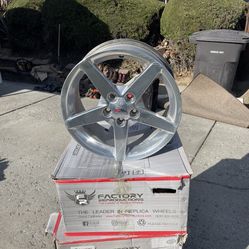 2008 Corvette OEM Rims 