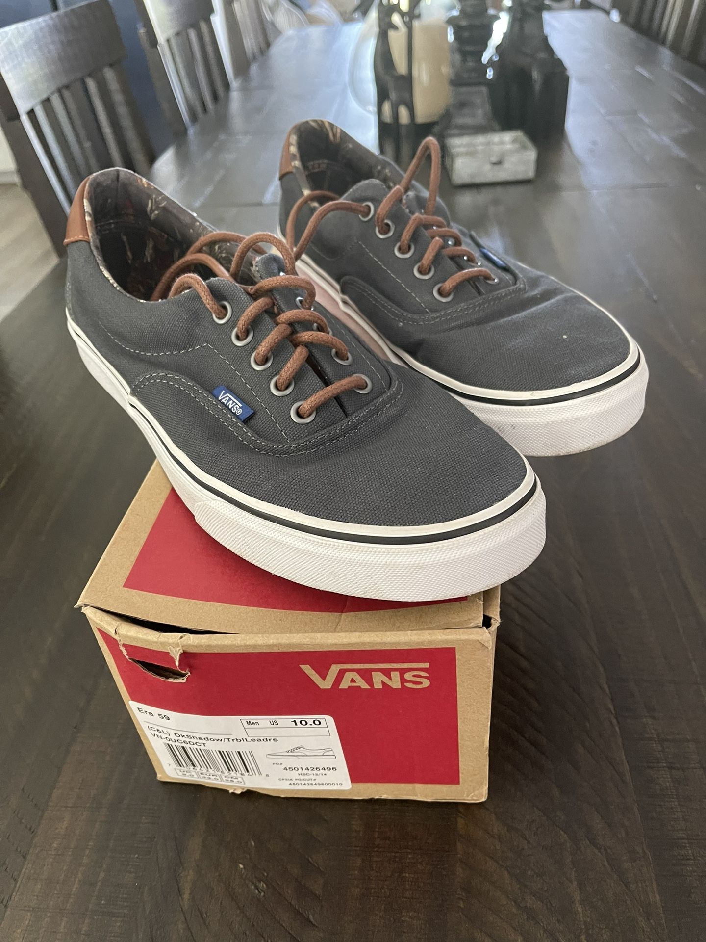 Vans Men’s  Size 10 Tennis Dark Gray. 