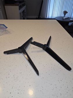 SMART TV LEGS E70