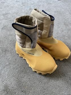 adidas Yeezy Knit RNR Boot Sulfur