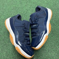 JORDAN 11 LOW MIDNIGHT NAVY SIZE 11.5