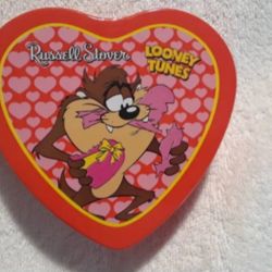 Vintage Looney tunes valentine taz heart shaped tin container
