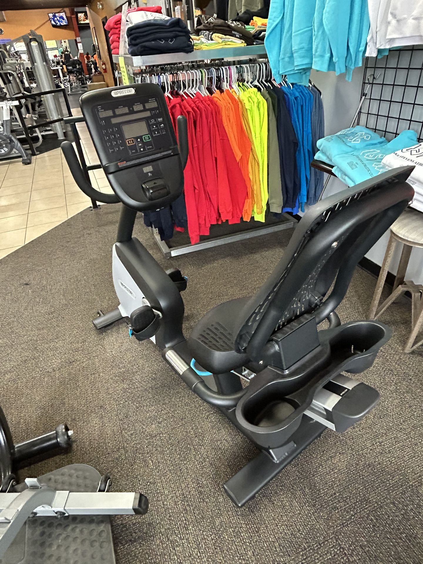 Precor Rbk835 Recumbent Bike.  