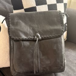 ThaSak Convertible Backpack 