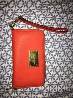 Michael Kors wristlet