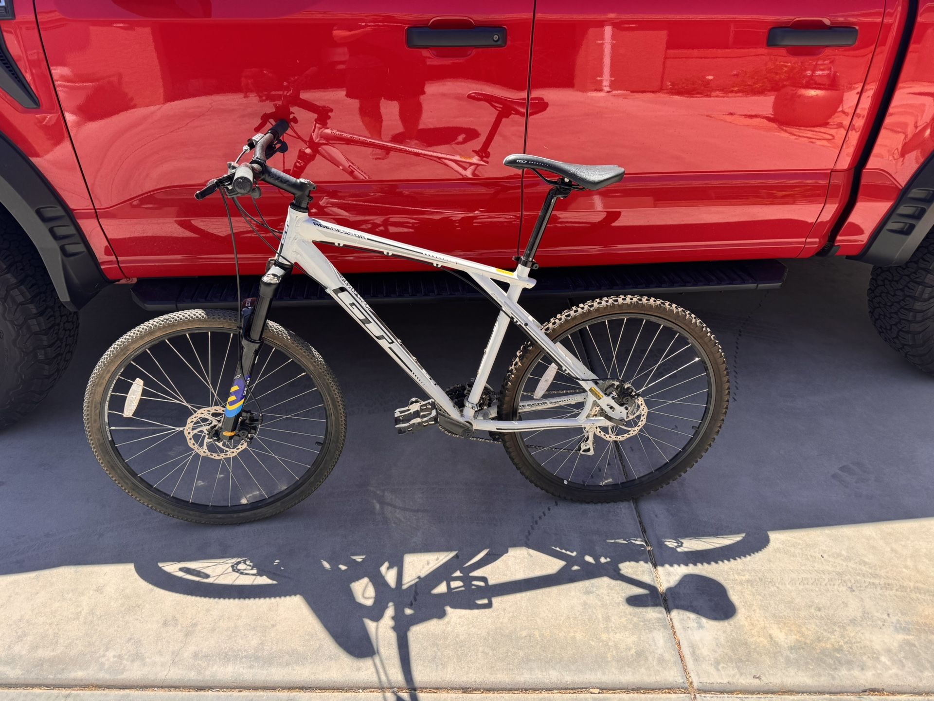 Upgraded NICE GT AGGRESSOR 1.0 Mountain Bike