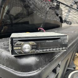 Pioneer stereo 