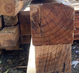 4”x3”x5’ Postas De 5 Pies De Largo $4 Cada Una
