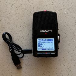 Zoom hand recorder 