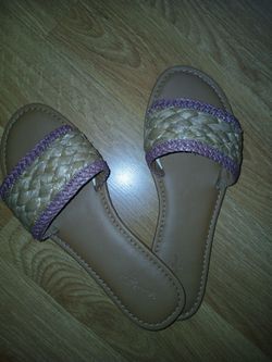 Size 7.5 cute womens sandals