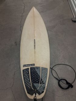Mangiagli Shortboard 6ft with fins/leash$100