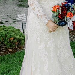 Morilee Wedding Dress And Veil
