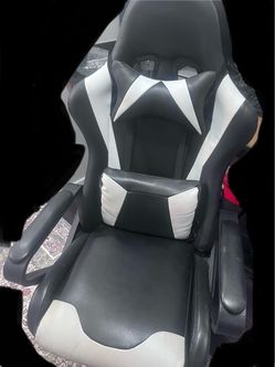 Gaming chair