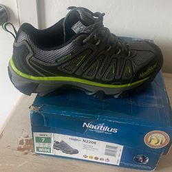 Steel Toe Shoes 