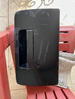 Nissan titan tailgate lock cover