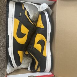 Dunk Low Reverse Goldenrod 