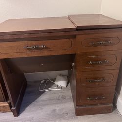 Wooden Sowing Machine Desk